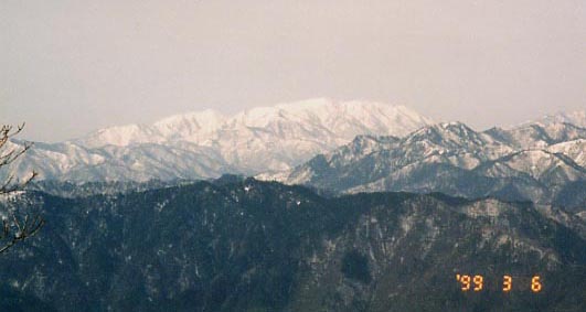 「能郷白山」も大きい